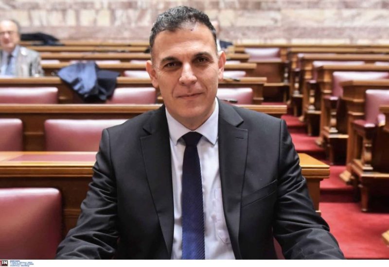 karameros greek parliament picture