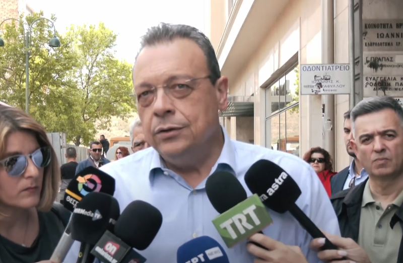 famellos larisa interview photo