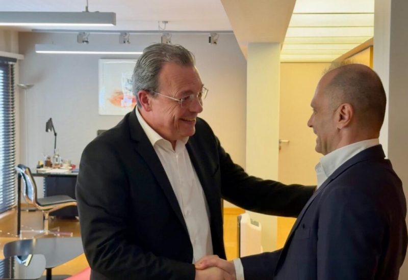 famellos meeting picture