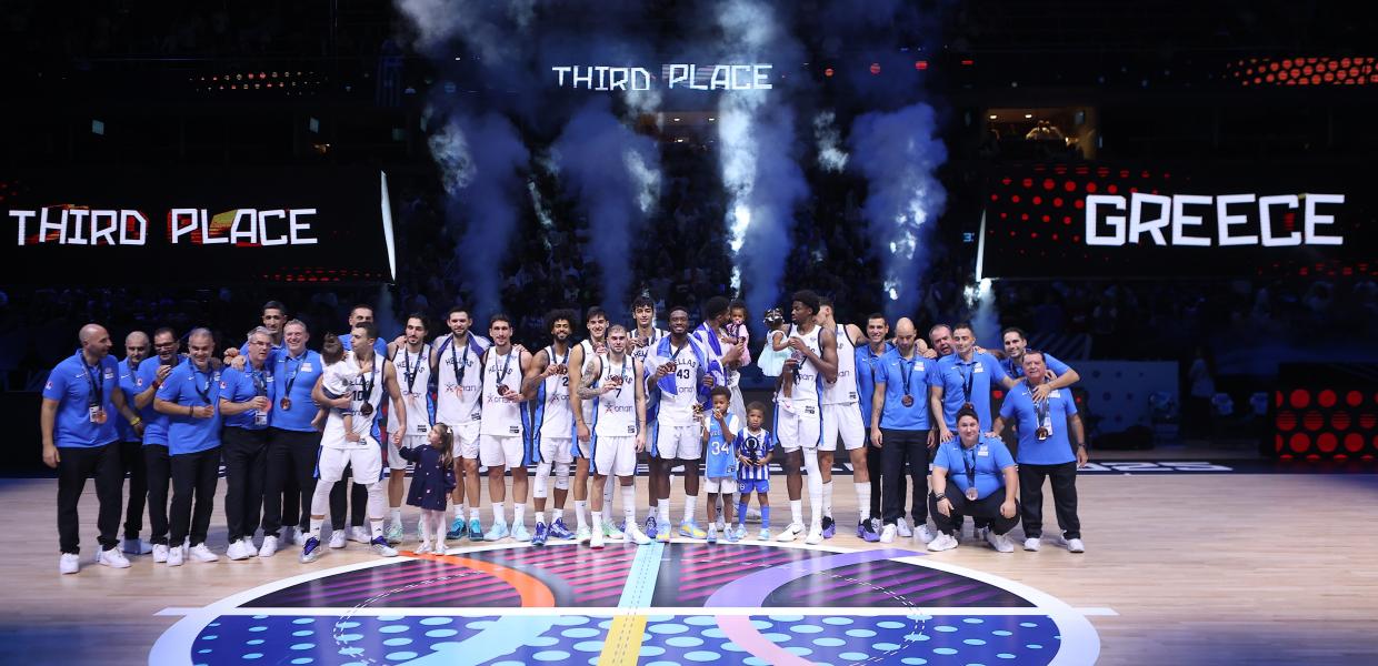 ethniki basket third place picture