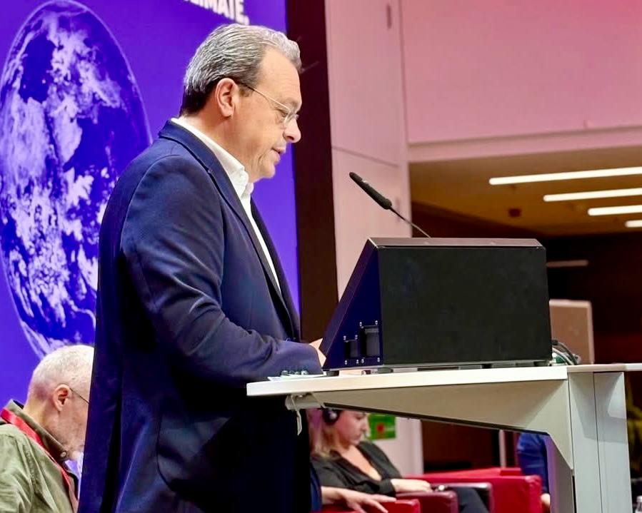 famellos forum speech