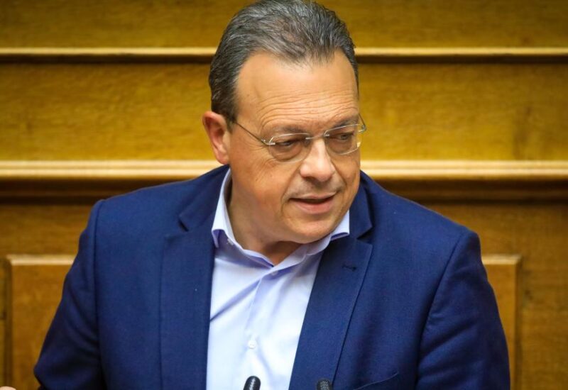 famellos vouli picture