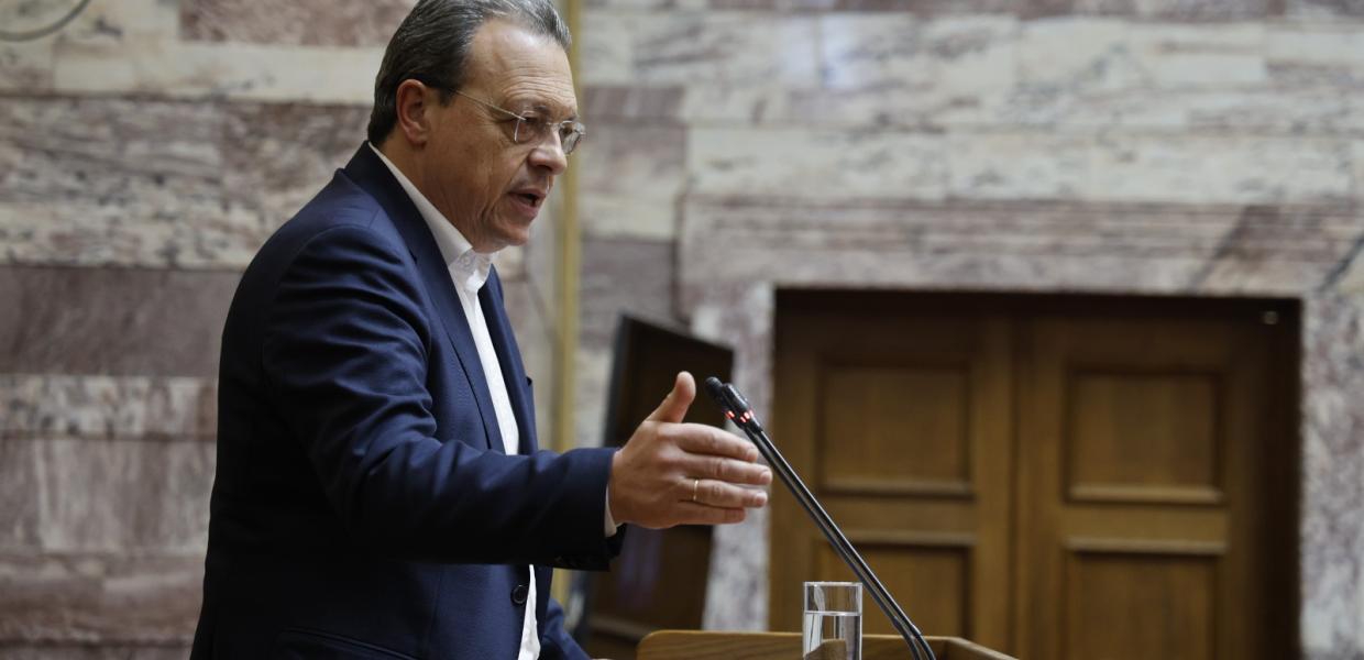 famellos vouli picture