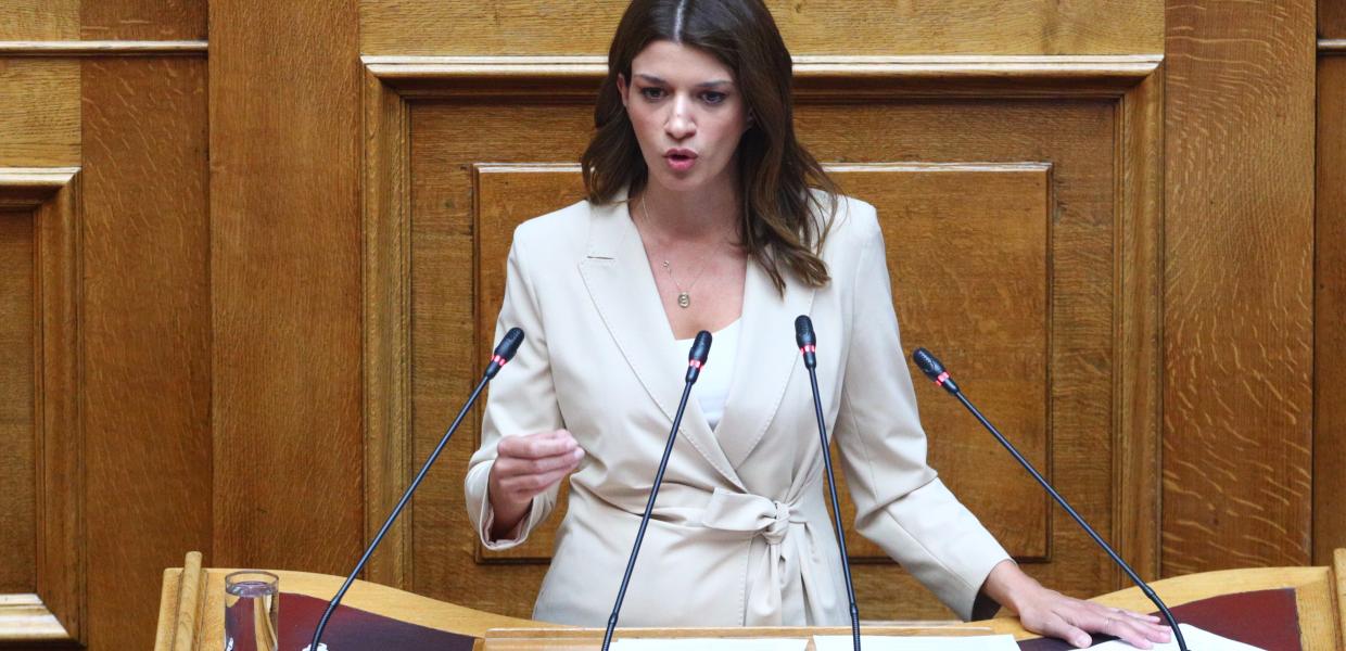 notopoulou vouli picture